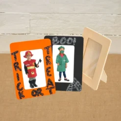 Colorations® Frightfully Fun Frames Craft Kit
