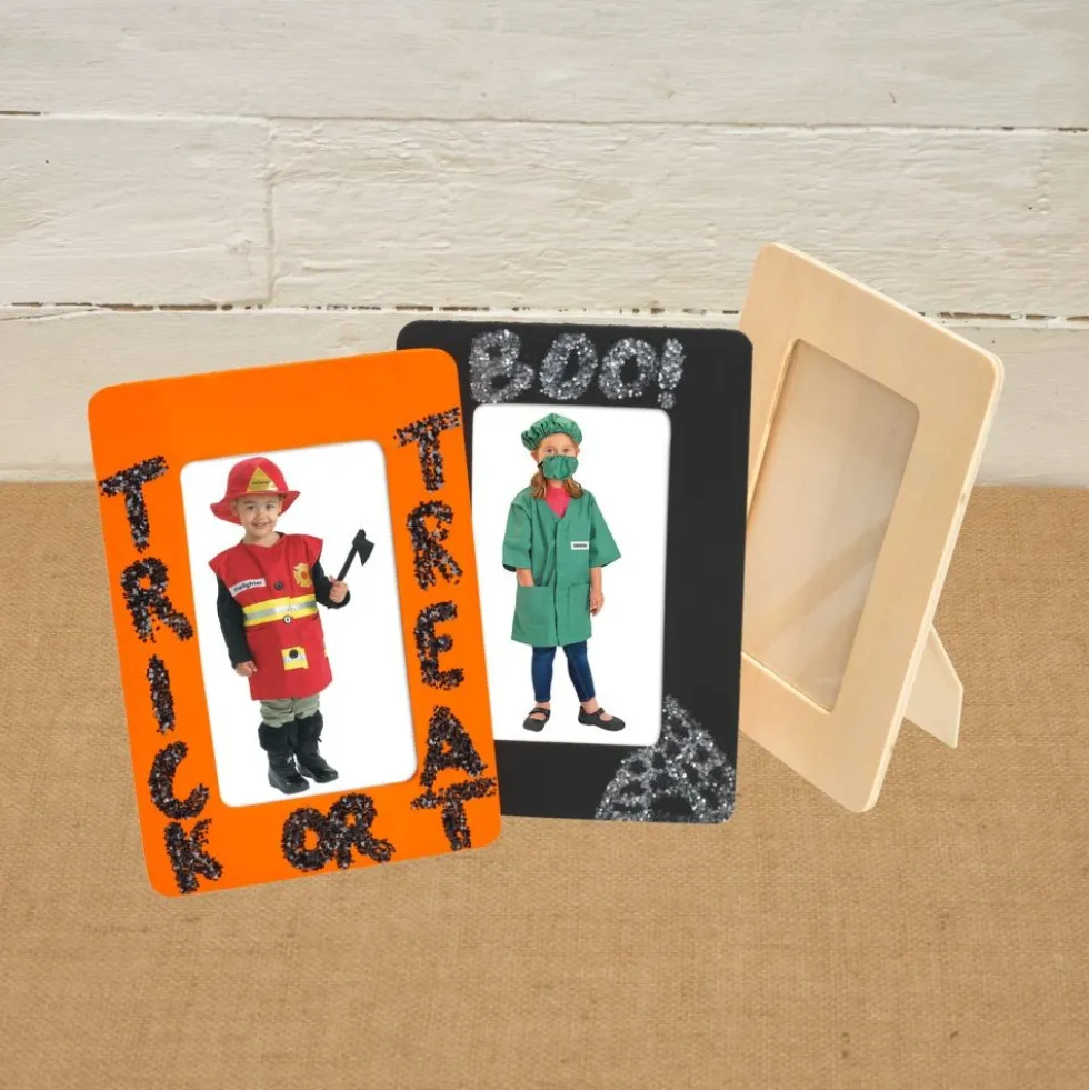 Colorations® Frightfully Fun Frames Craft Kit