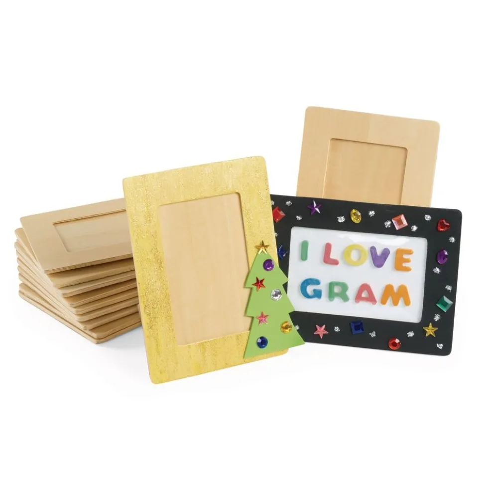 Colorations® Halloween Photo Frames Craft Kit