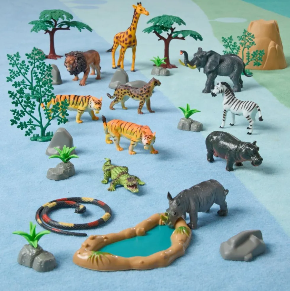 Excellerations® Jungle Animal Bucket - Set of 31 Pieces